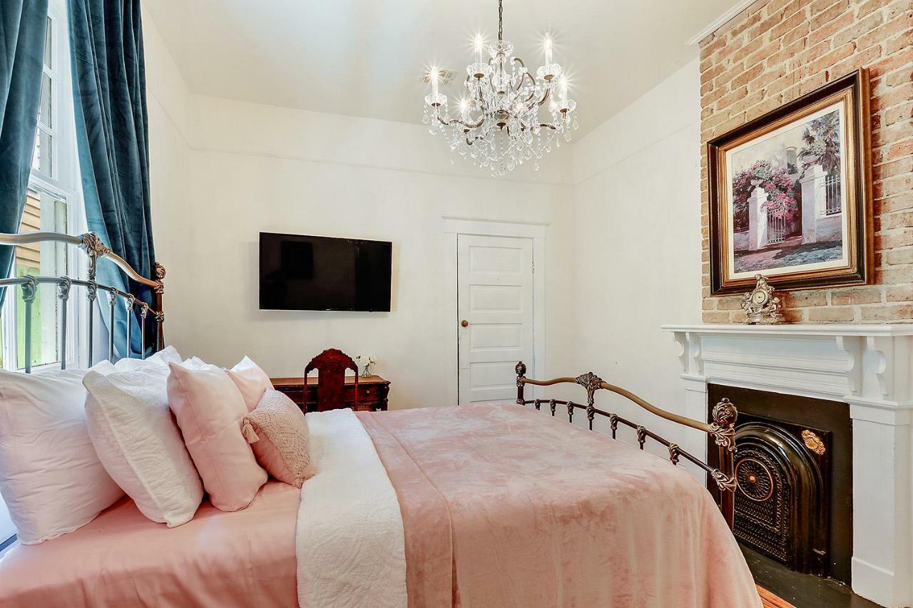 Villa Elegant Renovated House With Relaxing Courtyard Nueva Orleans Exterior foto